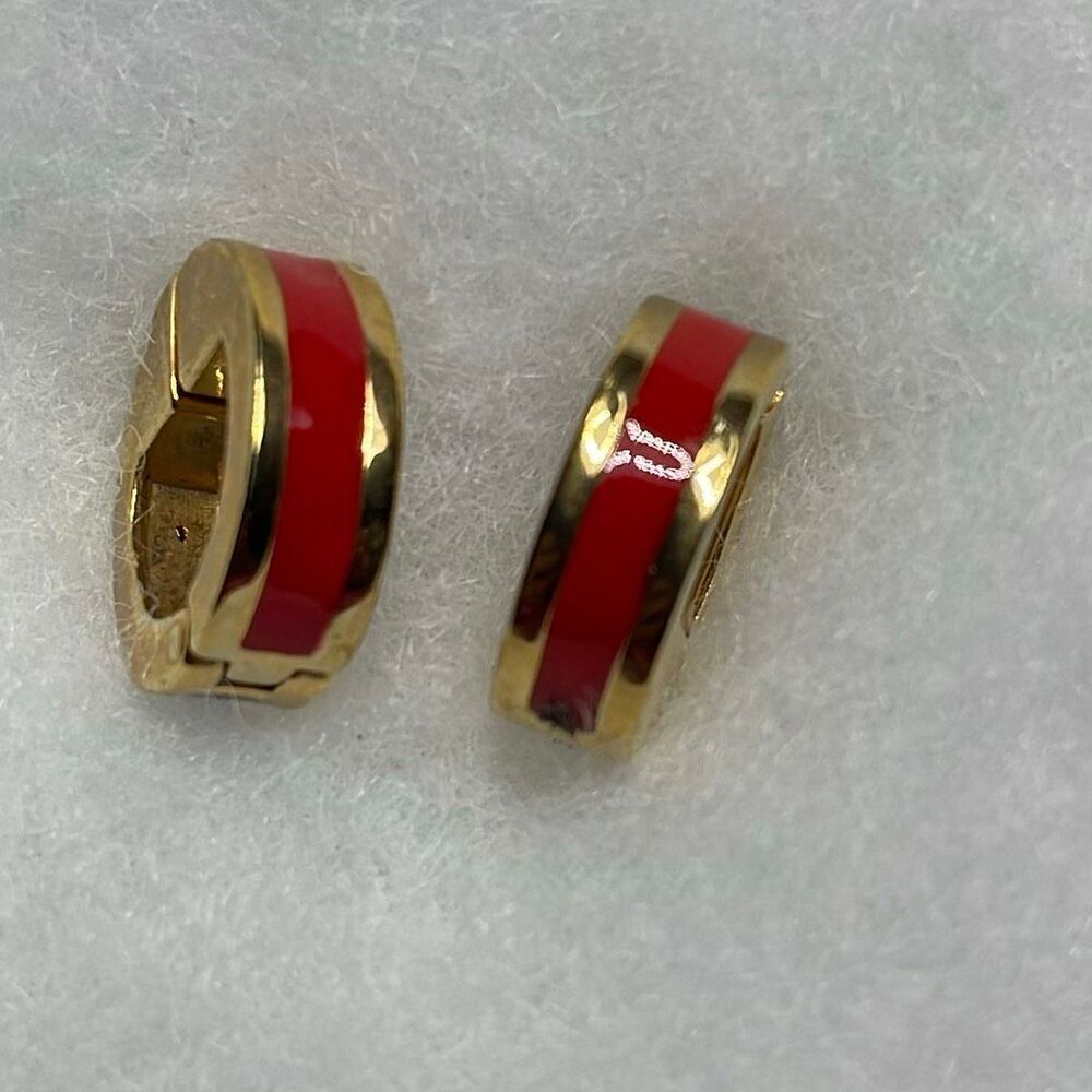 Vintage red blue enamel magnetic hoop earrings.